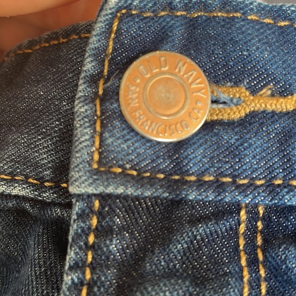 Old navy jean shorts - Picture 3 of 5